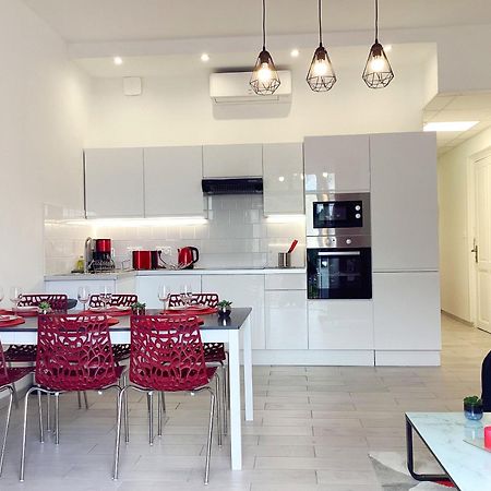 Appartement Stella 95 M2 Climatise Parking Proche Sanctuaires Lourdes Extérieur photo