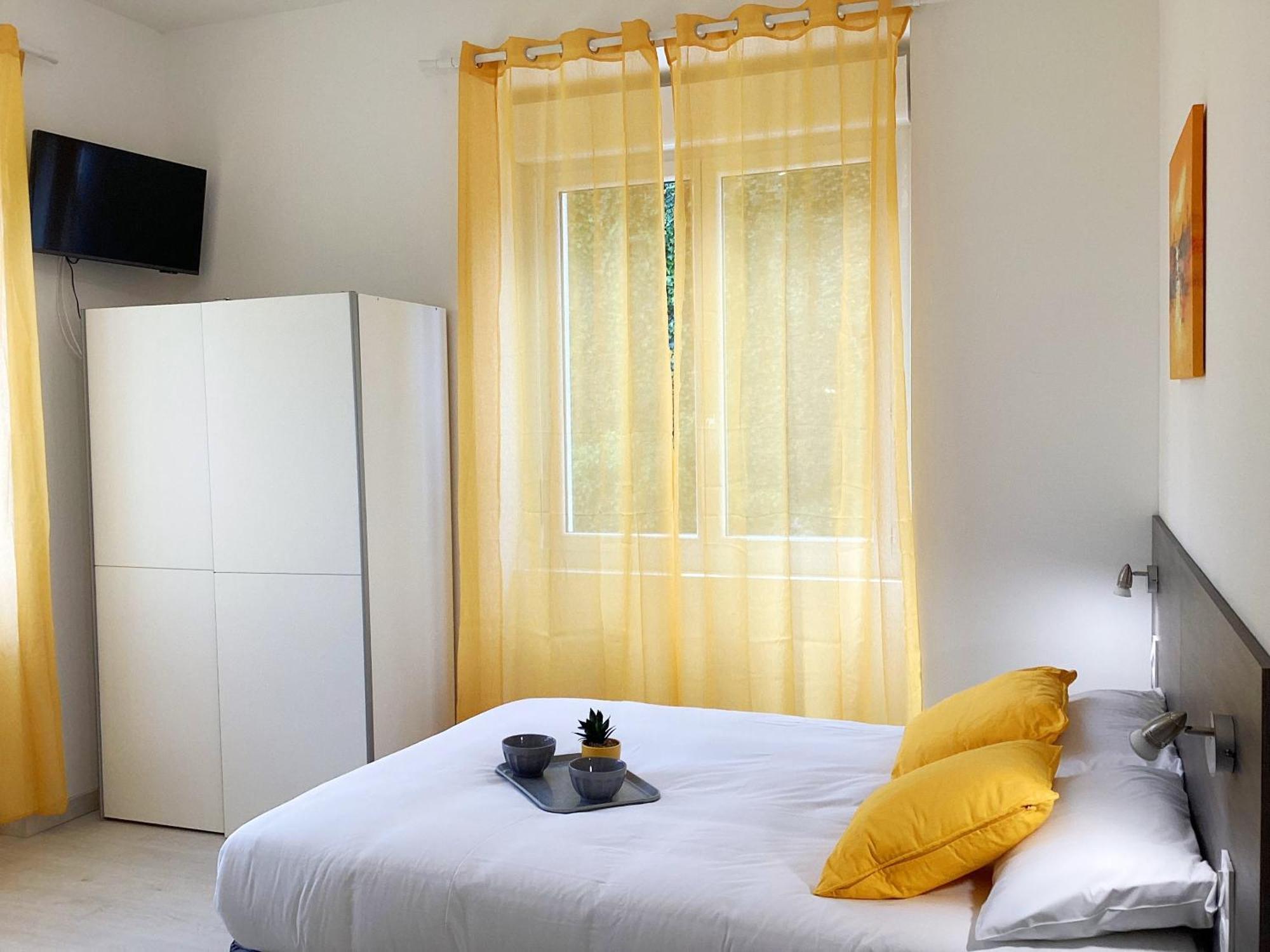 Appartement Stella 95 M2 Climatise Parking Proche Sanctuaires Lourdes Extérieur photo