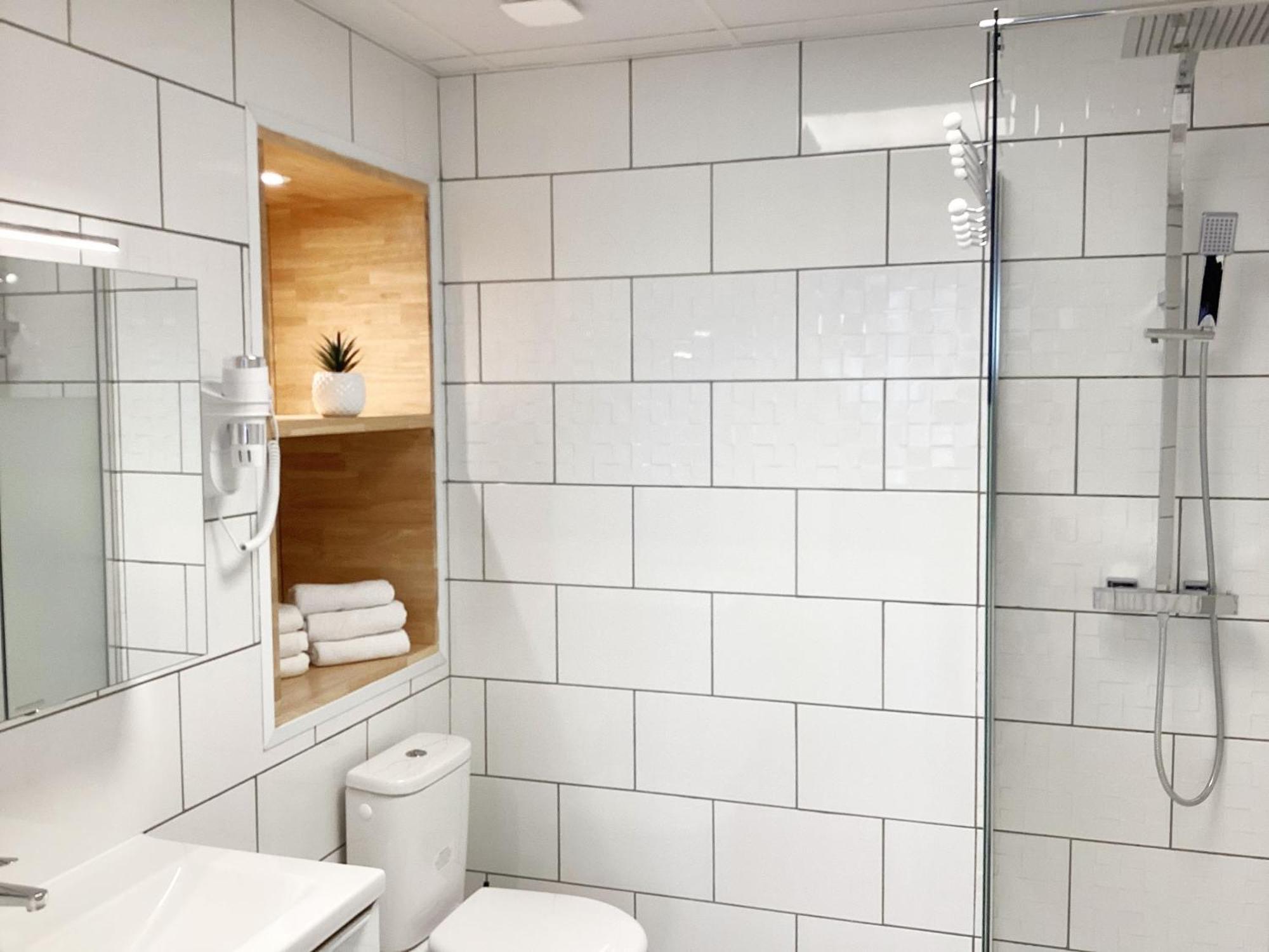 Appartement Stella 95 M2 Climatise Parking Proche Sanctuaires Lourdes Extérieur photo